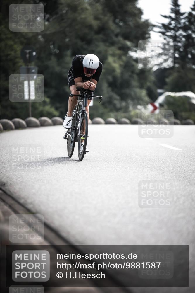 21.06.2026 - 29. Vierlanden-Triathlon H.Heesch http://msf.ph/oto/9881587 21.06.2026 09:16:16 Radfahren 61, 212 meine-sportfotos.de