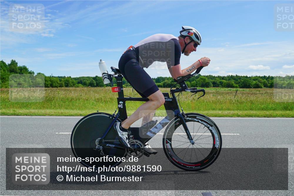 21.06.2026 - Viking Triathlon Michael Burmester http://msf.ph/oto/9881590 21.06.2026 13:00:23 Radfahren 363, 458, 539 meine-sportfotos.de