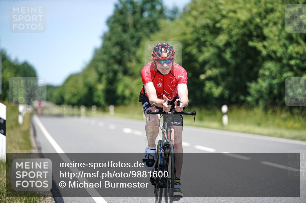 21.06.2026 - Viking Triathlon Michael Burmester http://msf.ph/oto/9881600 21.06.2026 13:29:30 Radfahren 431, 431 meine-sportfotos.de