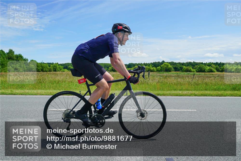 21.06.2026 - Viking Triathlon Michael Burmester http://msf.ph/oto/9881677 21.06.2026 13:01:05 Radfahren 138, 283, 416, 511, 515, 521, 542, 664 meine-sportfotos.de
