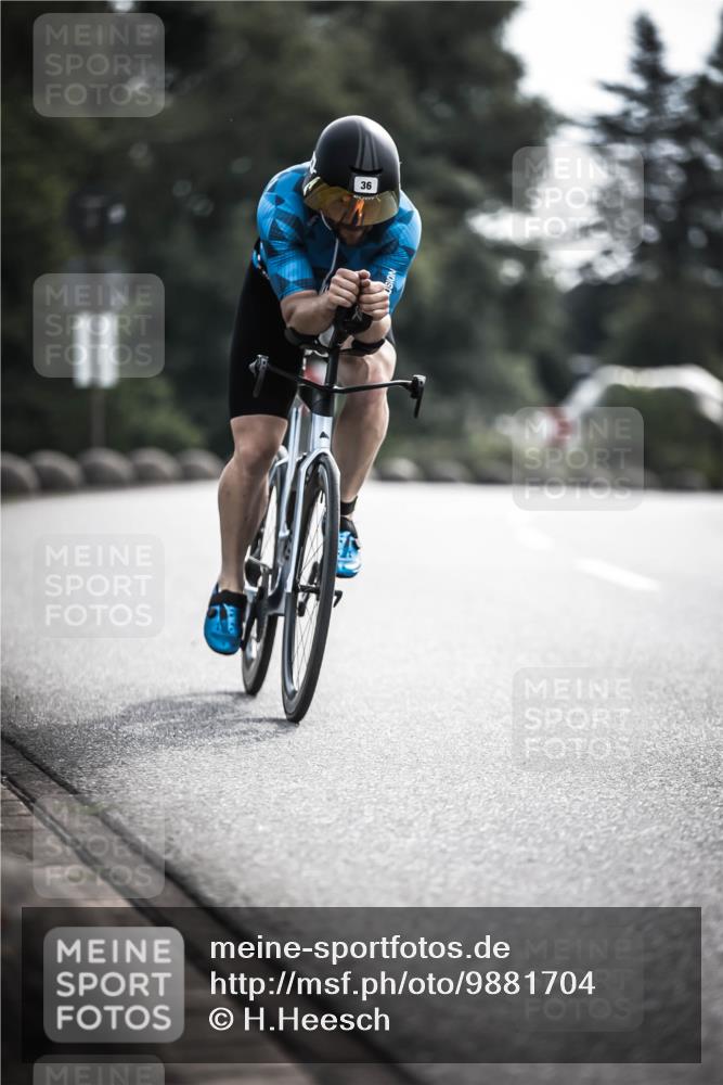 21.06.2026 - 29. Vierlanden-Triathlon H.Heesch http://msf.ph/oto/9881704 21.06.2026 09:16:35 Radfahren 36, 184 meine-sportfotos.de
