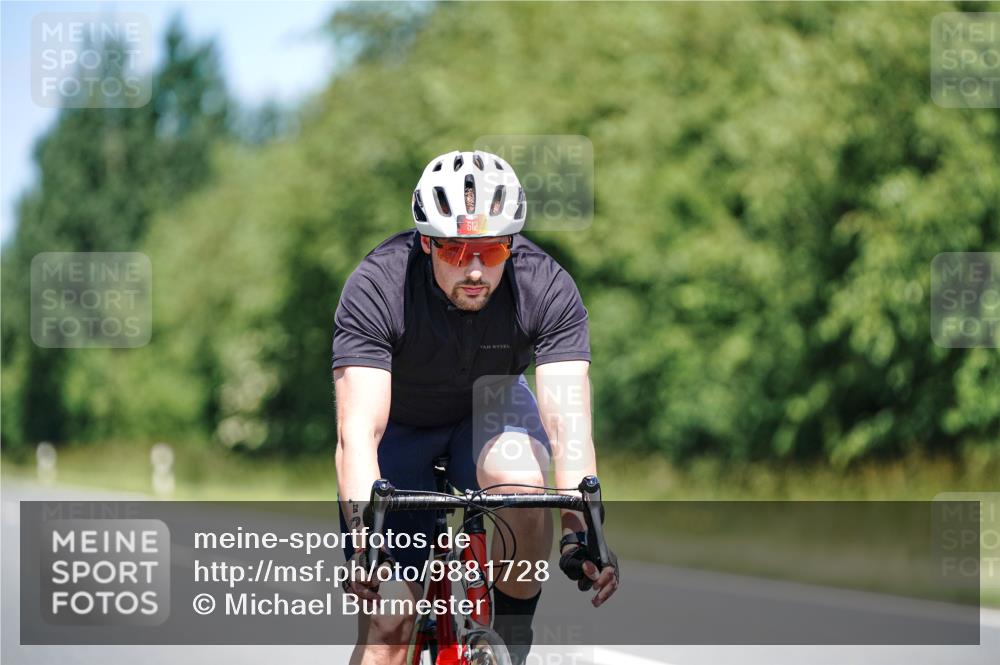 21.06.2026 - Viking Triathlon Michael Burmester http://msf.ph/oto/9881728 21.06.2026 13:30:33 Radfahren 138, 174, 512 meine-sportfotos.de