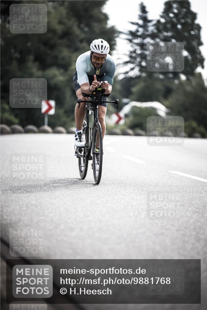 21.06.2026 - 29. Vierlanden-Triathlon H.Heesch http://msf.ph/oto/9881768 21.06.2026 09:16:56 Radfahren 49 meine-sportfotos.de