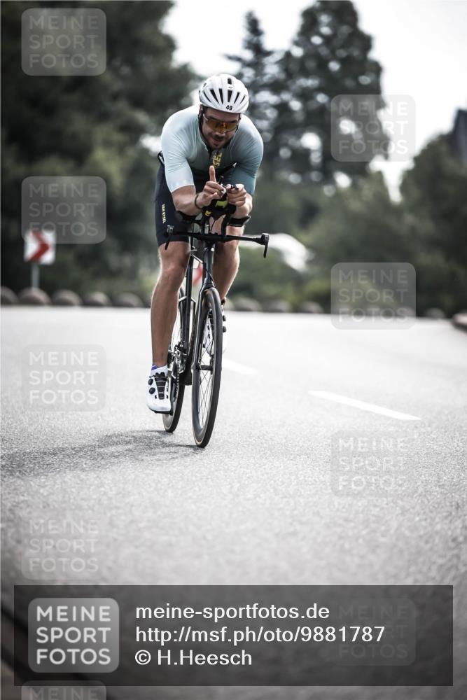 21.06.2026 - 29. Vierlanden-Triathlon H.Heesch http://msf.ph/oto/9881787 21.06.2026 09:16:56 Radfahren 49 meine-sportfotos.de