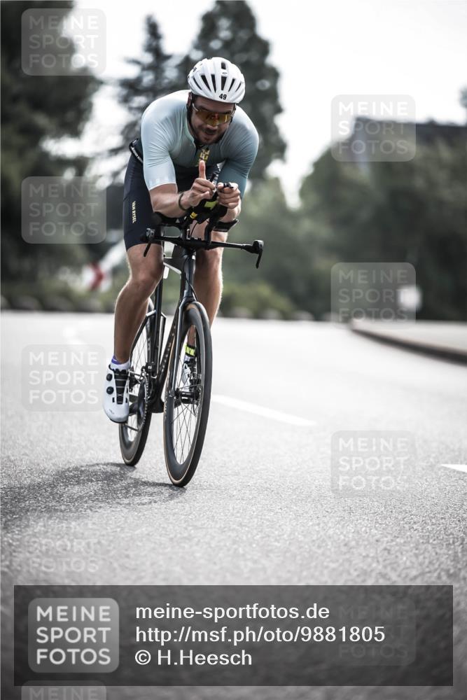 21.06.2026 - 29. Vierlanden-Triathlon H.Heesch http://msf.ph/oto/9881805 21.06.2026 09:16:56 Radfahren 49 meine-sportfotos.de