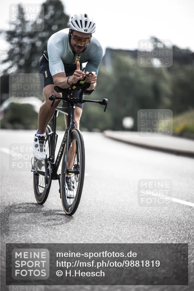 21.06.2026 - 29. Vierlanden-Triathlon H.Heesch http://msf.ph/oto/9881819 21.06.2026 09:16:56 Radfahren 49 meine-sportfotos.de