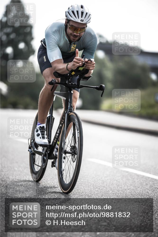 21.06.2026 - 29. Vierlanden-Triathlon H.Heesch http://msf.ph/oto/9881832 21.06.2026 09:16:56 Radfahren 49 meine-sportfotos.de