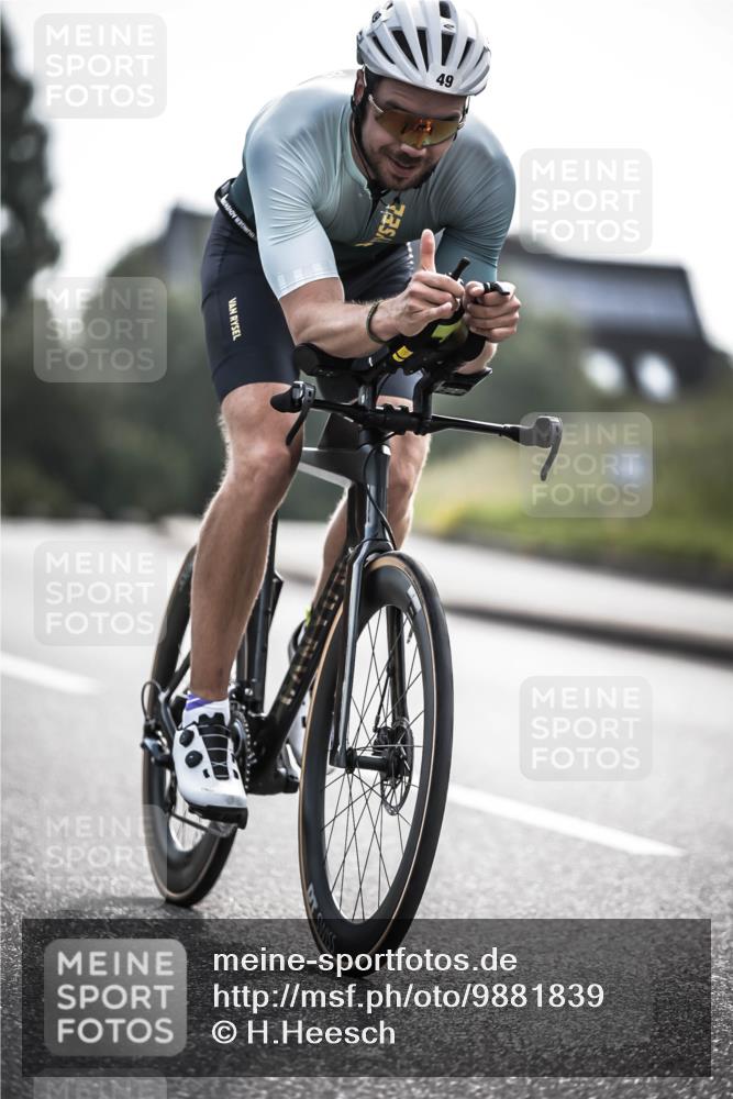 21.06.2026 - 29. Vierlanden-Triathlon H.Heesch http://msf.ph/oto/9881839 21.06.2026 09:16:56 Radfahren 49 meine-sportfotos.de