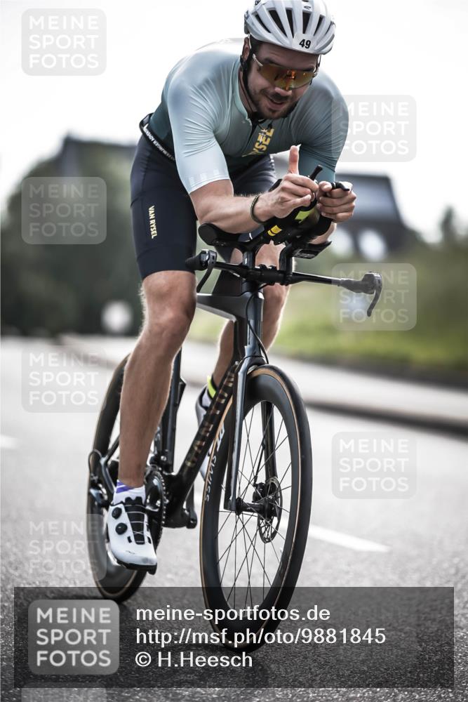 21.06.2026 - 29. Vierlanden-Triathlon H.Heesch http://msf.ph/oto/9881845 21.06.2026 09:16:56 Radfahren 49 meine-sportfotos.de