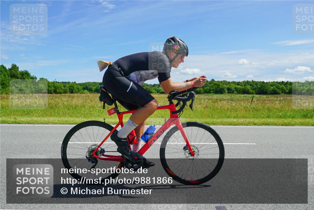 21.06.2026 - Viking Triathlon Michael Burmester http://msf.ph/oto/9881866 21.06.2026 13:06:43 Radfahren 222, 233, 374, 516, 523, 636 meine-sportfotos.de