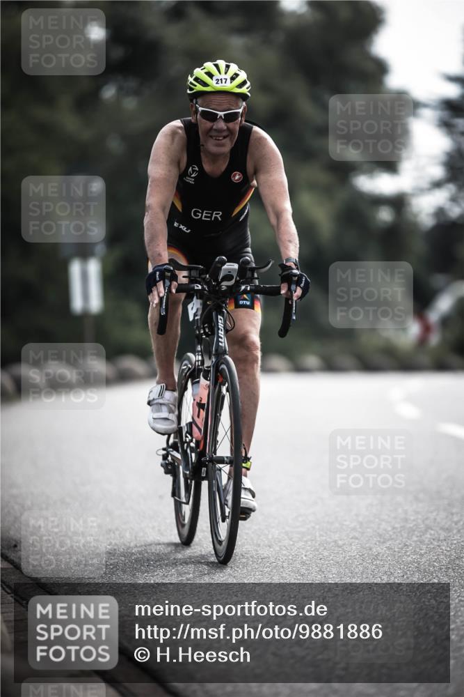 21.06.2026 - 29. Vierlanden-Triathlon H.Heesch http://msf.ph/oto/9881886 21.06.2026 09:17:10 Radfahren 217 meine-sportfotos.de