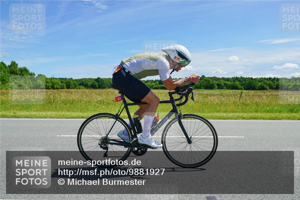 21.06.2026 - Viking Triathlon Michael Burmester http://msf.ph/oto/9881927 21.06.2026 13:07:07 Radfahren 59, 59, 321, 345, 369, 564 meine-sportfotos.de