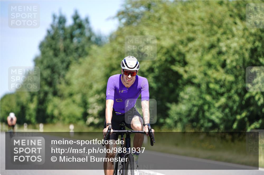 21.06.2026 - Viking Triathlon Michael Burmester http://msf.ph/oto/9881937 21.06.2026 13:32:41 Radfahren  meine-sportfotos.de