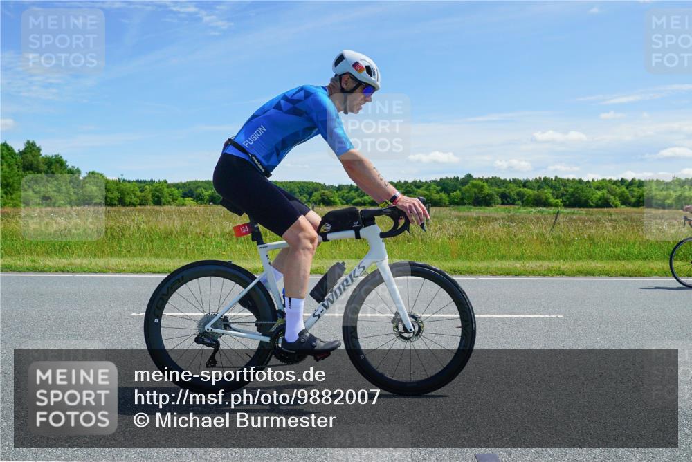 21.06.2026 - Viking Triathlon Michael Burmester http://msf.ph/oto/9882007 21.06.2026 13:08:27 Radfahren 134, 158, 182, 183, 324, 325, 398, 399, 505 meine-sportfotos.de