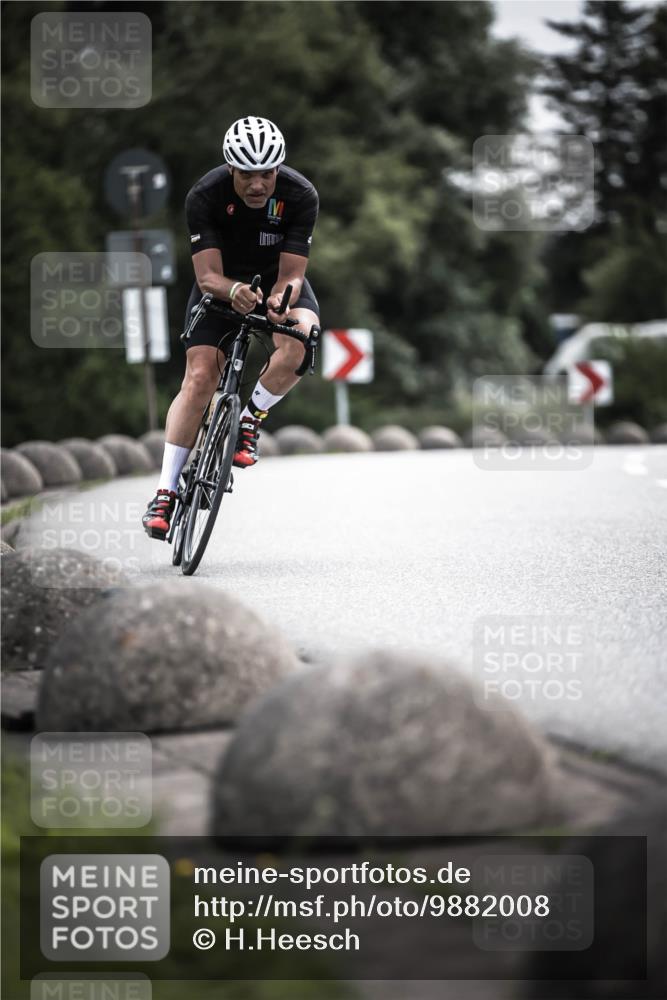 21.06.2026 - 29. Vierlanden-Triathlon H.Heesch http://msf.ph/oto/9882008 21.06.2026 10:32:38 Radfahren 93, 159, 217, 287, 299, 302 meine-sportfotos.de
