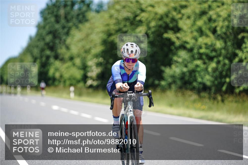 21.06.2026 - Viking Triathlon Michael Burmester http://msf.ph/oto/9882010 21.06.2026 13:33:17 Radfahren 421 meine-sportfotos.de