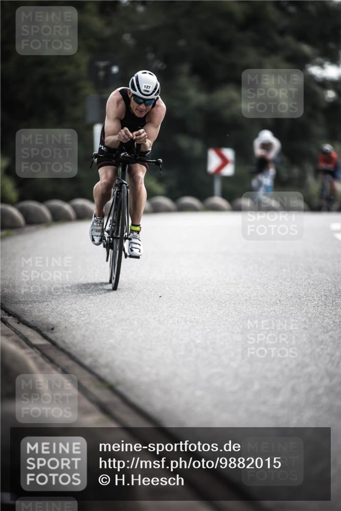21.06.2026 - 29. Vierlanden-Triathlon H.Heesch http://msf.ph/oto/9882015 21.06.2026 09:17:27 Radfahren 3, 16, 127, 202, 233 meine-sportfotos.de