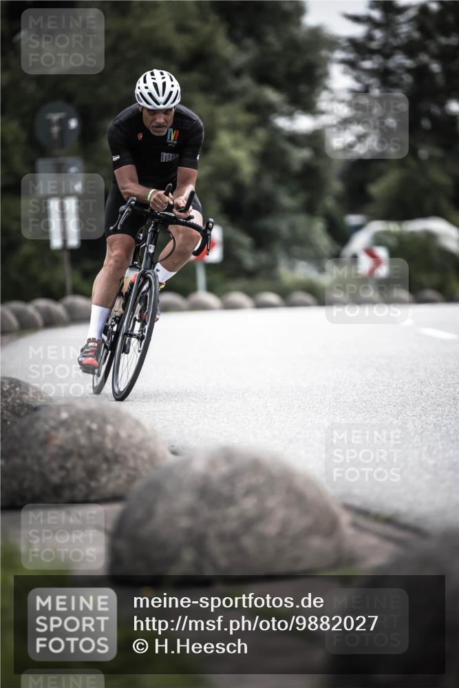 21.06.2026 - 29. Vierlanden-Triathlon H.Heesch http://msf.ph/oto/9882027 21.06.2026 10:32:38 Radfahren 93, 159, 217, 287, 299, 302 meine-sportfotos.de
