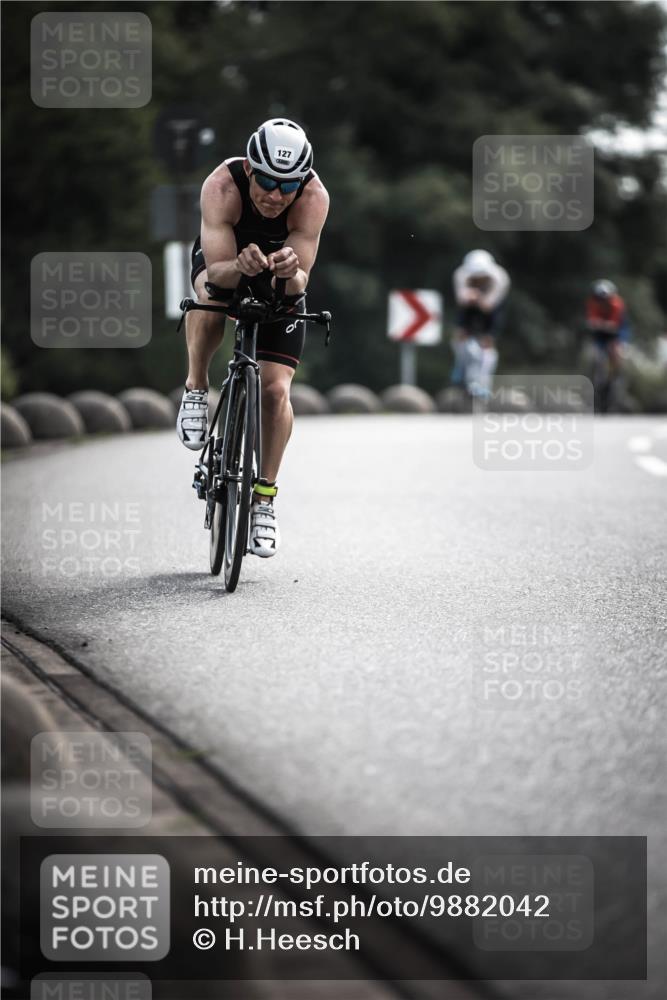 21.06.2026 - 29. Vierlanden-Triathlon H.Heesch http://msf.ph/oto/9882042 21.06.2026 09:17:27 Radfahren 3, 16, 127, 202, 233 meine-sportfotos.de