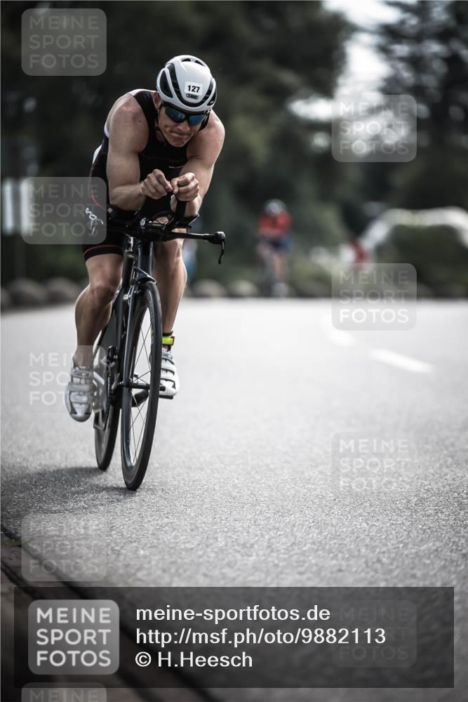 21.06.2026 - 29. Vierlanden-Triathlon H.Heesch http://msf.ph/oto/9882113 21.06.2026 09:17:27 Radfahren 3, 16, 127, 202, 233 meine-sportfotos.de
