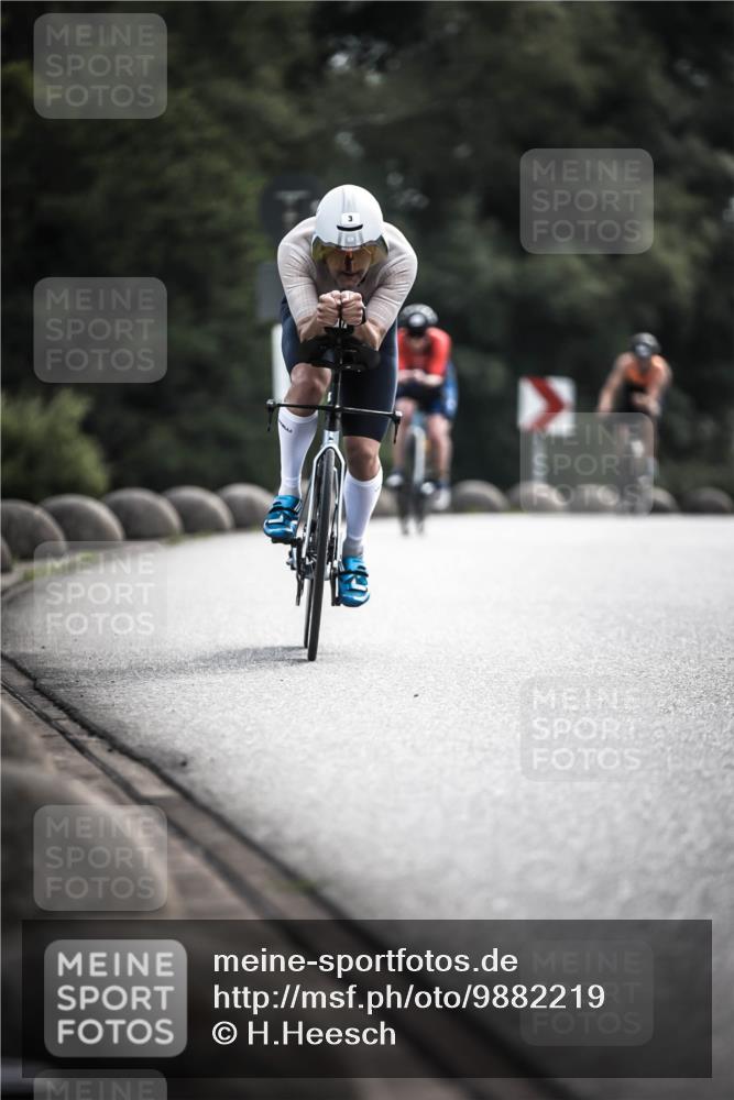 21.06.2026 - 29. Vierlanden-Triathlon H.Heesch http://msf.ph/oto/9882219 21.06.2026 09:17:30 Radfahren 3, 16, 51, 127, 233 meine-sportfotos.de