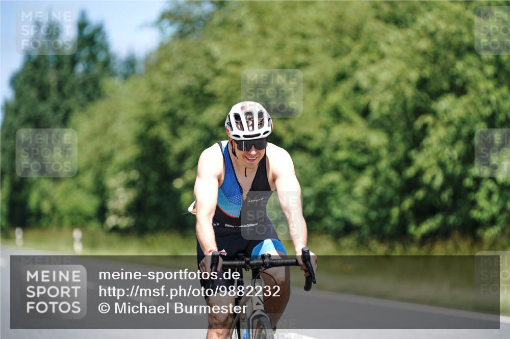 21.06.2026 - Viking Triathlon Michael Burmester http://msf.ph/oto/9882232 21.06.2026 13:37:05 Radfahren  meine-sportfotos.de