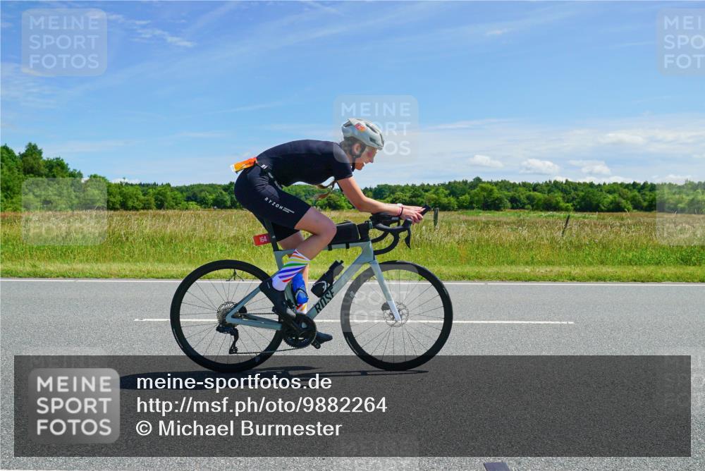 21.06.2026 - Viking Triathlon Michael Burmester http://msf.ph/oto/9882264 21.06.2026 13:12:10 Radfahren 164 meine-sportfotos.de
