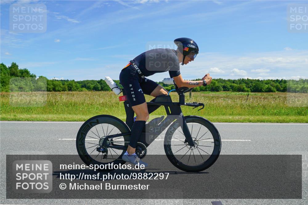21.06.2026 - Viking Triathlon Michael Burmester http://msf.ph/oto/9882297 21.06.2026 13:13:31 Radfahren 322, 375 meine-sportfotos.de