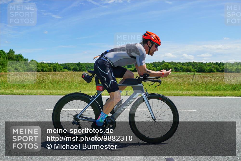 21.06.2026 - Viking Triathlon Michael Burmester http://msf.ph/oto/9882310 21.06.2026 13:13:46 Radfahren 54 meine-sportfotos.de