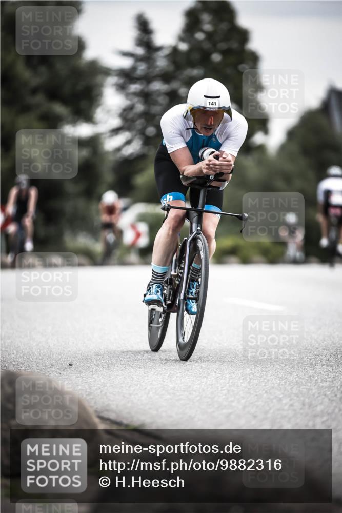 21.06.2026 - 29. Vierlanden-Triathlon H.Heesch http://msf.ph/oto/9882316 21.06.2026 10:34:32 Radfahren 92, 118, 119, 141, 178, 227, 350, 363, 554 meine-sportfotos.de