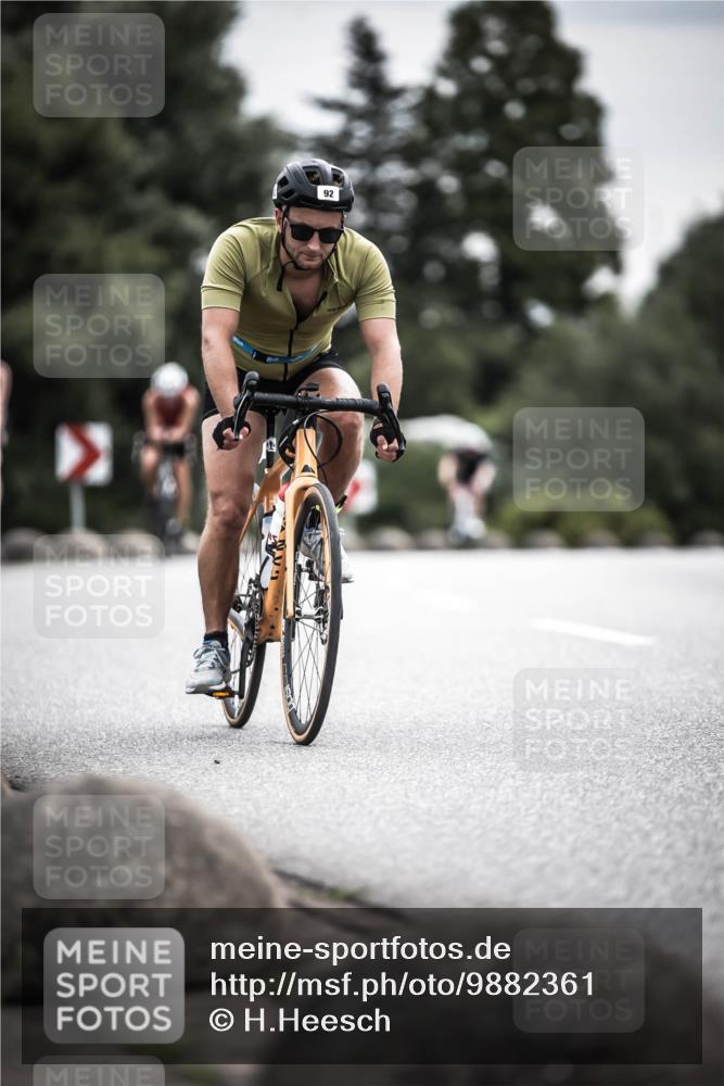 21.06.2026 - 29. Vierlanden-Triathlon H.Heesch http://msf.ph/oto/9882361 21.06.2026 10:34:33 Radfahren 92, 118, 119, 141, 178, 227, 350, 363, 554, 560 meine-sportfotos.de