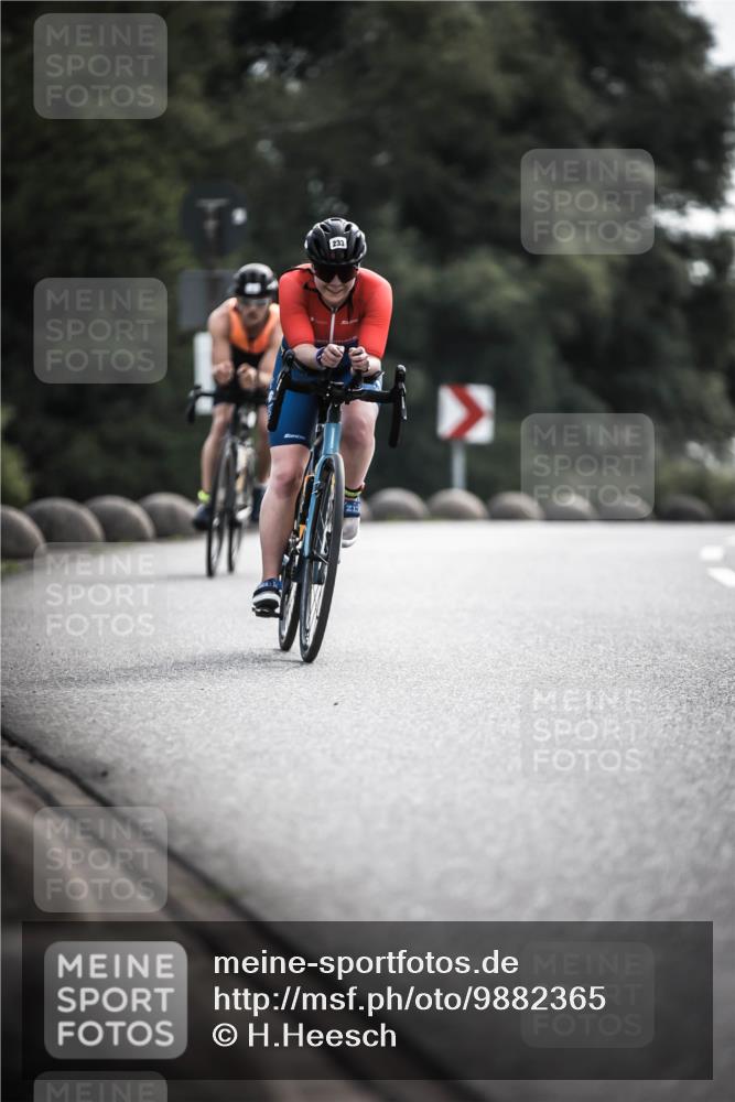 21.06.2026 - 29. Vierlanden-Triathlon H.Heesch http://msf.ph/oto/9882365 21.06.2026 09:17:32 Radfahren 3, 16, 51, 233 meine-sportfotos.de
