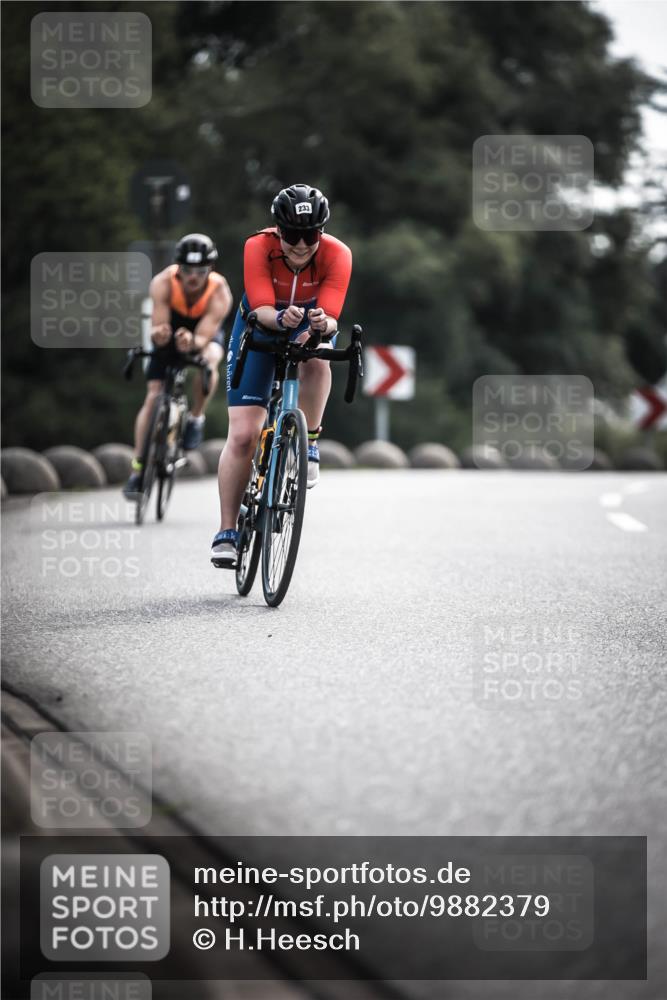 21.06.2026 - 29. Vierlanden-Triathlon H.Heesch http://msf.ph/oto/9882379 21.06.2026 09:17:32 Radfahren 3, 16, 51, 233 meine-sportfotos.de