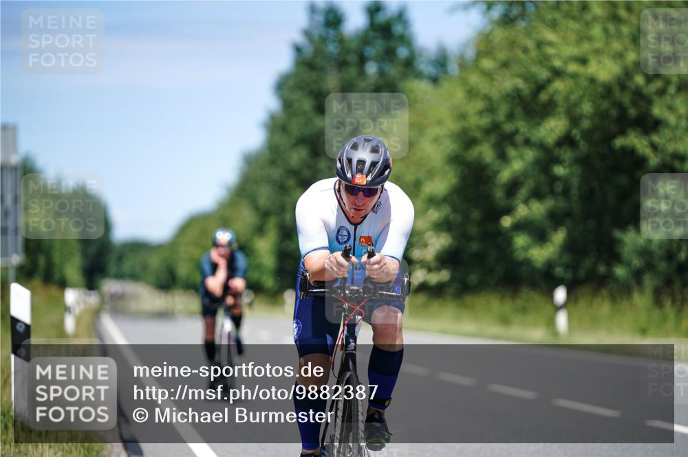21.06.2026 - Viking Triathlon Michael Burmester http://msf.ph/oto/9882387 21.06.2026 13:38:49 Radfahren 504 meine-sportfotos.de