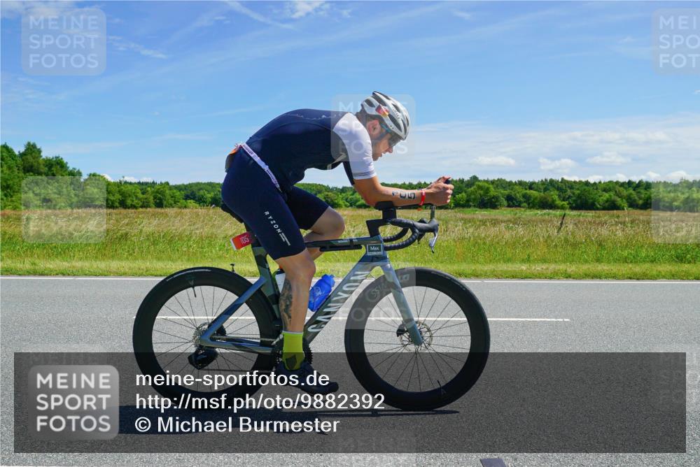 21.06.2026 - Viking Triathlon Michael Burmester http://msf.ph/oto/9882392 21.06.2026 13:15:04 Radfahren 105, 366 meine-sportfotos.de