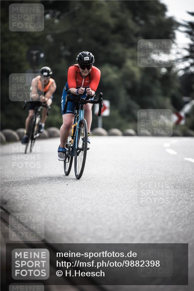 21.06.2026 - 29. Vierlanden-Triathlon H.Heesch http://msf.ph/oto/9882398 21.06.2026 09:17:32 Radfahren 3, 16, 51, 233 meine-sportfotos.de