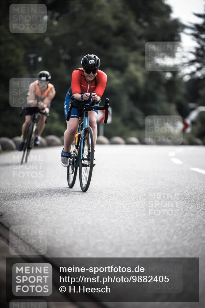 21.06.2026 - 29. Vierlanden-Triathlon H.Heesch http://msf.ph/oto/9882405 21.06.2026 09:17:32 Radfahren 3, 16, 51, 233 meine-sportfotos.de