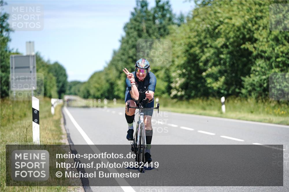 21.06.2026 - Viking Triathlon Michael Burmester http://msf.ph/oto/9882419 21.06.2026 13:38:51 Radfahren 504 meine-sportfotos.de