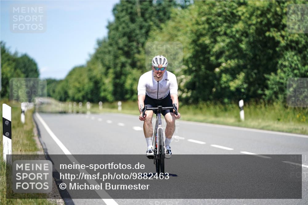 21.06.2026 - Viking Triathlon Michael Burmester http://msf.ph/oto/9882463 21.06.2026 13:39:25 Radfahren  meine-sportfotos.de