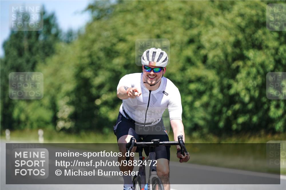 21.06.2026 - Viking Triathlon Michael Burmester http://msf.ph/oto/9882472 21.06.2026 13:39:26 Radfahren  meine-sportfotos.de