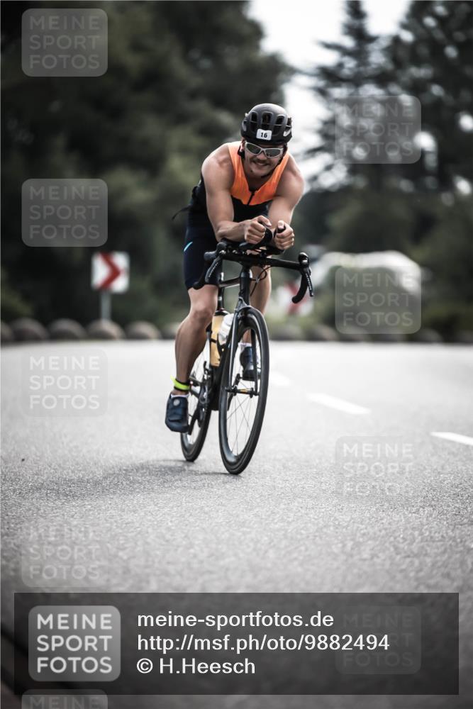 21.06.2026 - 29. Vierlanden-Triathlon H.Heesch http://msf.ph/oto/9882494 21.06.2026 09:17:34 Radfahren 16, 51, 233 meine-sportfotos.de