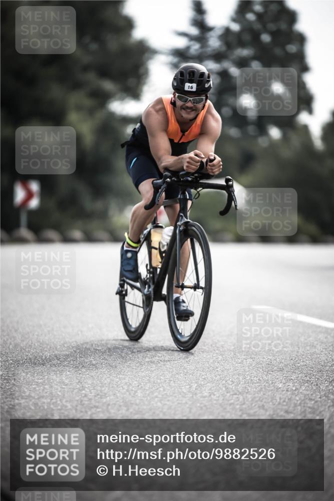 21.06.2026 - 29. Vierlanden-Triathlon H.Heesch http://msf.ph/oto/9882526 21.06.2026 09:17:34 Radfahren 16, 51, 233 meine-sportfotos.de