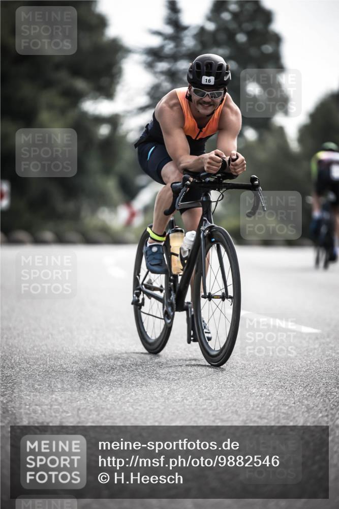 21.06.2026 - 29. Vierlanden-Triathlon H.Heesch http://msf.ph/oto/9882546 21.06.2026 09:17:34 Radfahren 16, 51, 233 meine-sportfotos.de