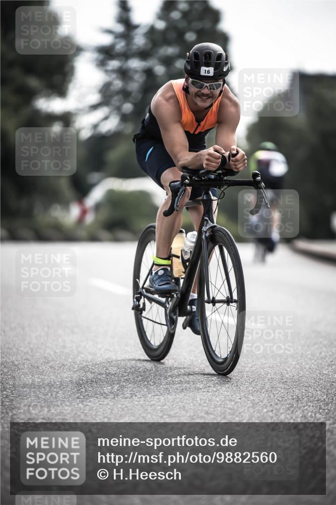 21.06.2026 - 29. Vierlanden-Triathlon H.Heesch http://msf.ph/oto/9882560 21.06.2026 09:17:34 Radfahren 16, 51, 233 meine-sportfotos.de