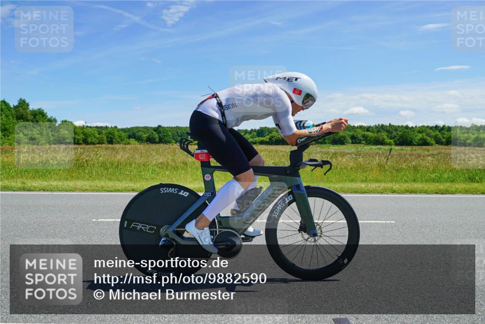 21.06.2026 - Viking Triathlon Michael Burmester http://msf.ph/oto/9882590 21.06.2026 13:18:42 Radfahren 24, 305, 344, 463 meine-sportfotos.de