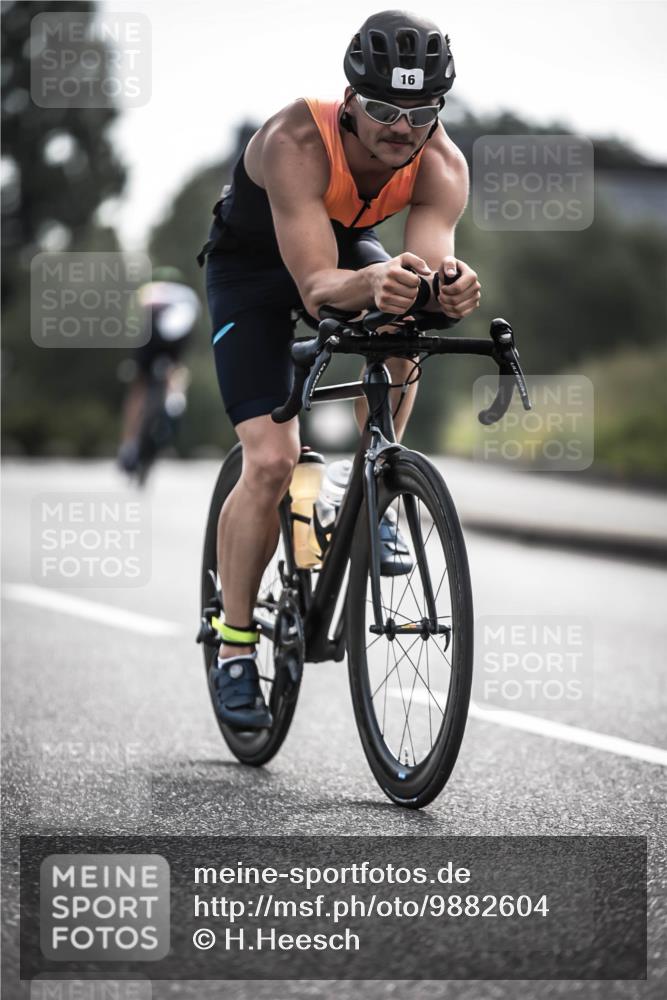 21.06.2026 - 29. Vierlanden-Triathlon H.Heesch http://msf.ph/oto/9882604 21.06.2026 09:17:34 Radfahren 16, 51, 233 meine-sportfotos.de