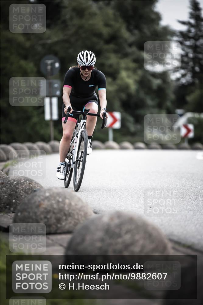 21.06.2026 - 29. Vierlanden-Triathlon H.Heesch http://msf.ph/oto/9882607 21.06.2026 10:34:40 Radfahren 166, 178, 219, 363, 414, 554, 560 meine-sportfotos.de