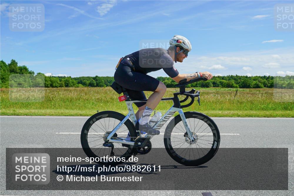 21.06.2026 - Viking Triathlon Michael Burmester http://msf.ph/oto/9882611 21.06.2026 13:18:54 Radfahren 305, 344, 463 meine-sportfotos.de