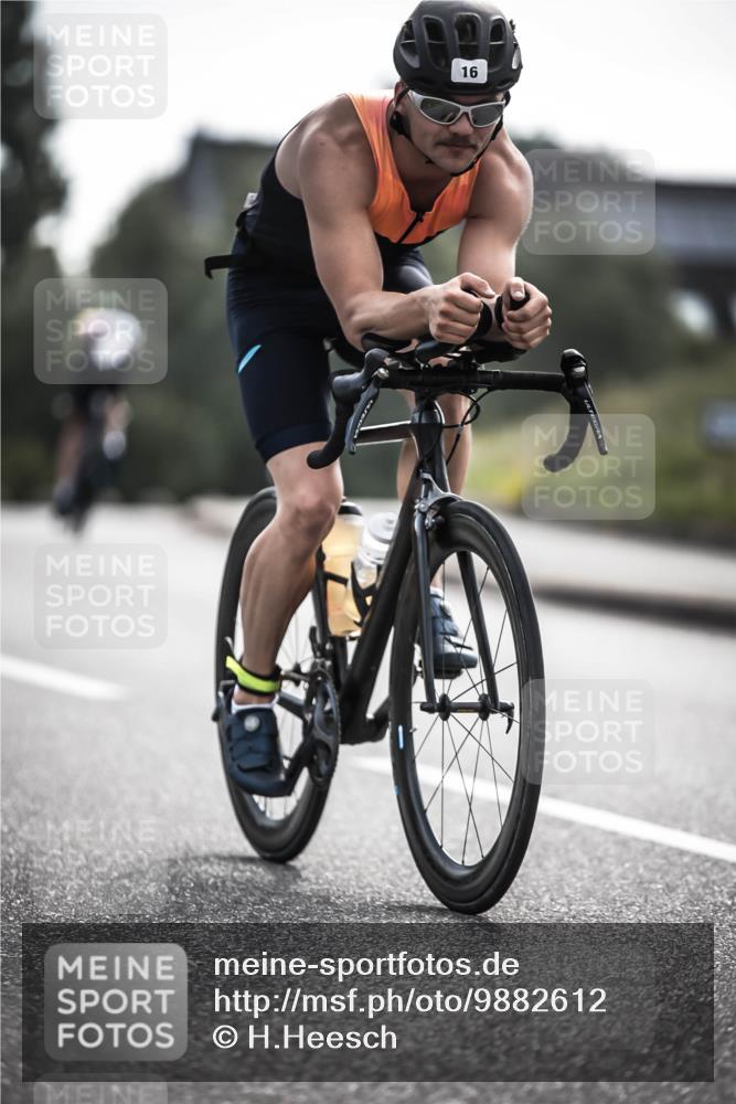 21.06.2026 - 29. Vierlanden-Triathlon H.Heesch http://msf.ph/oto/9882612 21.06.2026 09:17:34 Radfahren 16, 51, 233 meine-sportfotos.de