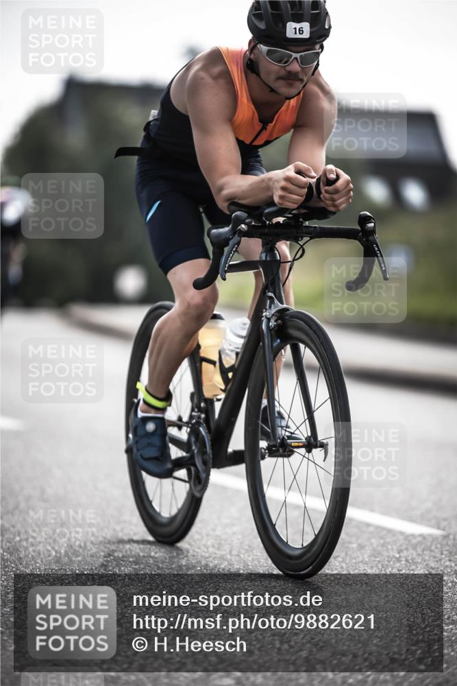 21.06.2026 - 29. Vierlanden-Triathlon H.Heesch http://msf.ph/oto/9882621 21.06.2026 09:17:34 Radfahren 16, 51, 233 meine-sportfotos.de